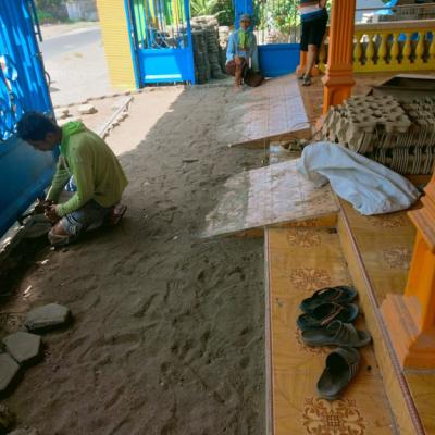 Cor Di Halaman Rumah 31